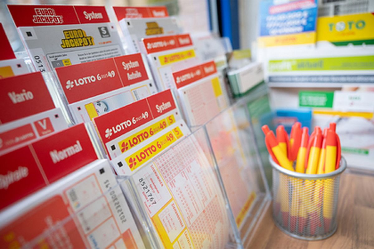 Коронавирустың кесірінен демалысқа шықпаған әйел байып кетті