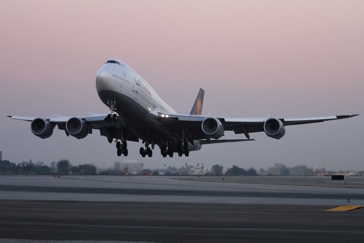 Boeing-747 ұшағы Алматы әуежайына шұғыл қонды