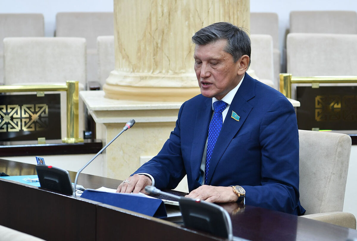 Сенатор Нұртөре Жүсіп бес құндылықты назарға алмаған үкіметті сынға алды