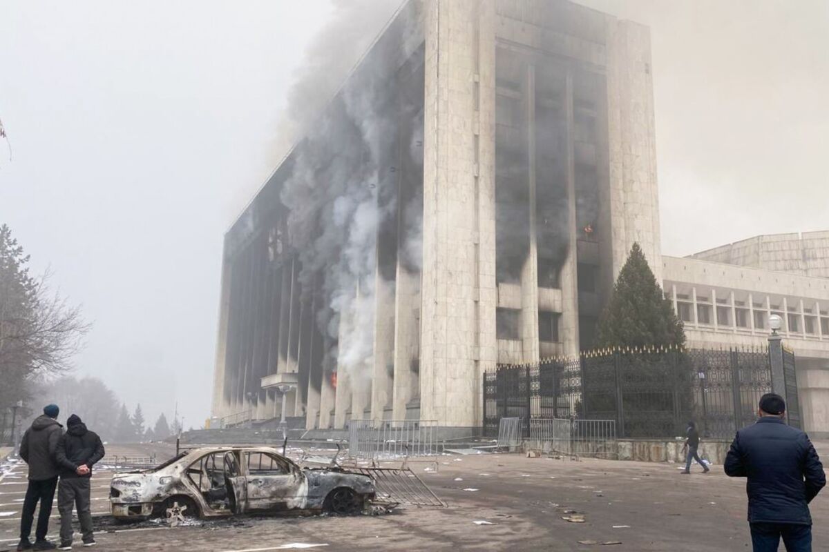 Қаңтар трагедиясы: полицейлер содырлардың мәйіті көмілген жерді анықтады