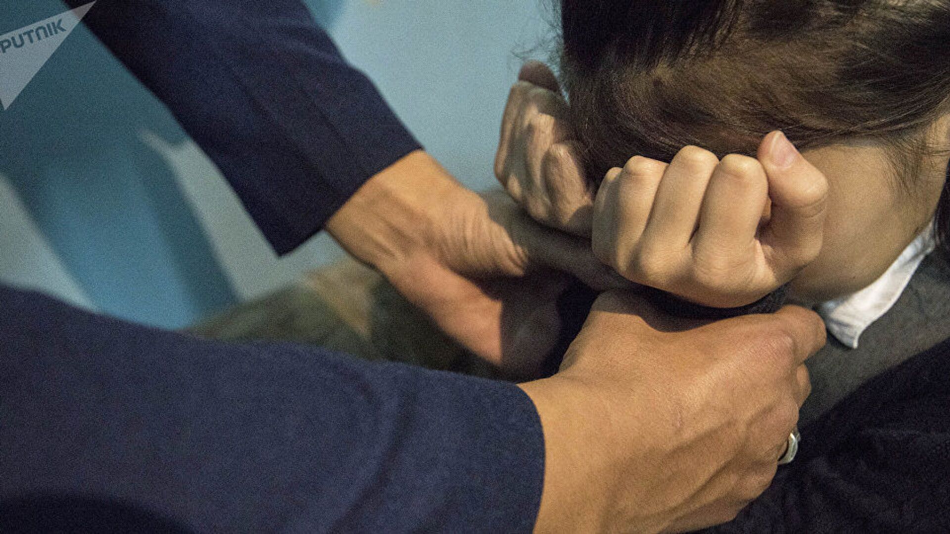 Өскеменде екі мұғалім кәмелетке толмаған қызбен мектепте жыныстық қатынасқа түспек болған – Алагөзова