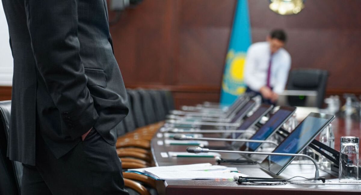 Қысқарту құрығы: орынбасарлар орынтағын босатты