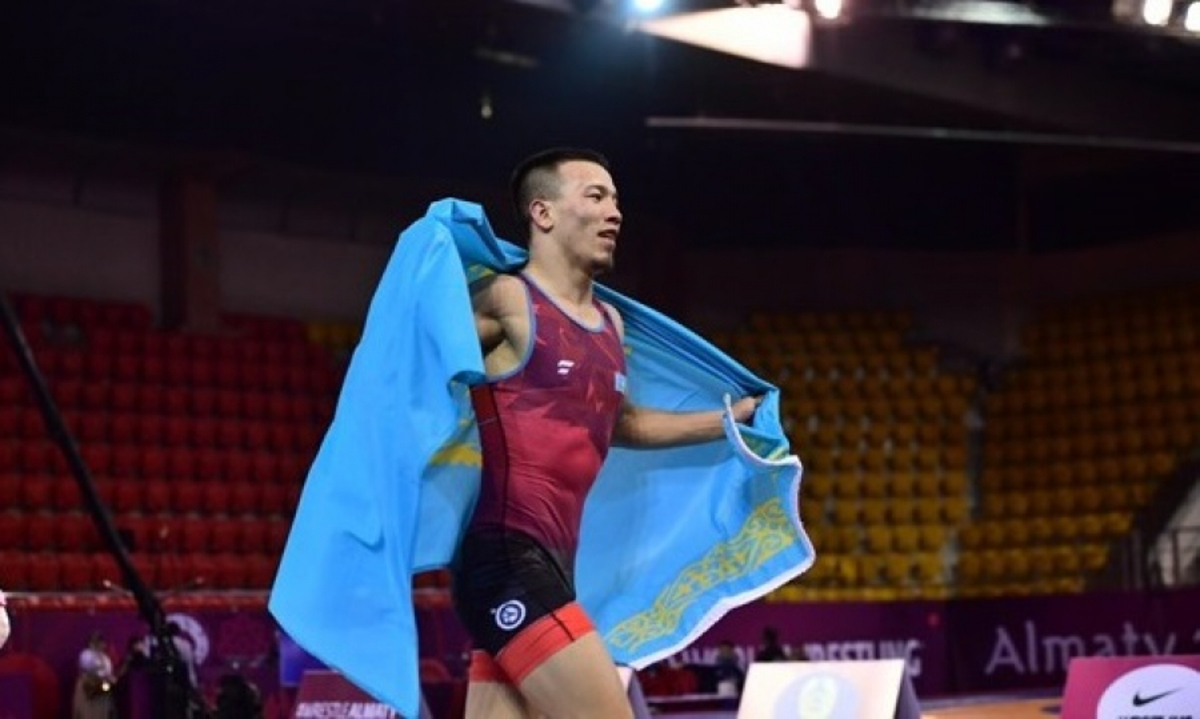 Балуандарда бес алтын