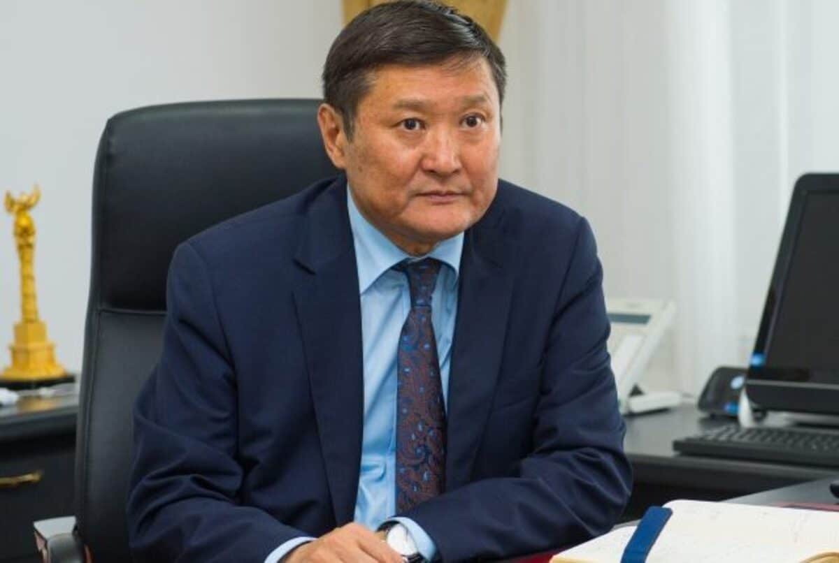 Бір ауыз сөз және екі мақала