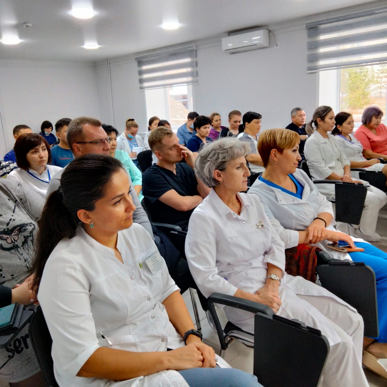 Тарихи жауапкершілік. «AMANAT»-тың XXIV Съезі мен Халықтық коалиция форумының қорытындысы өңірлерде талқылануда