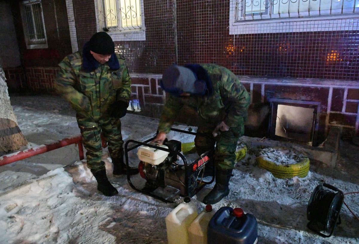 Екібастұз қаласының әкімі қалада әлі 11 көпқабатты үйдің жылусыз тұрғанын айтты