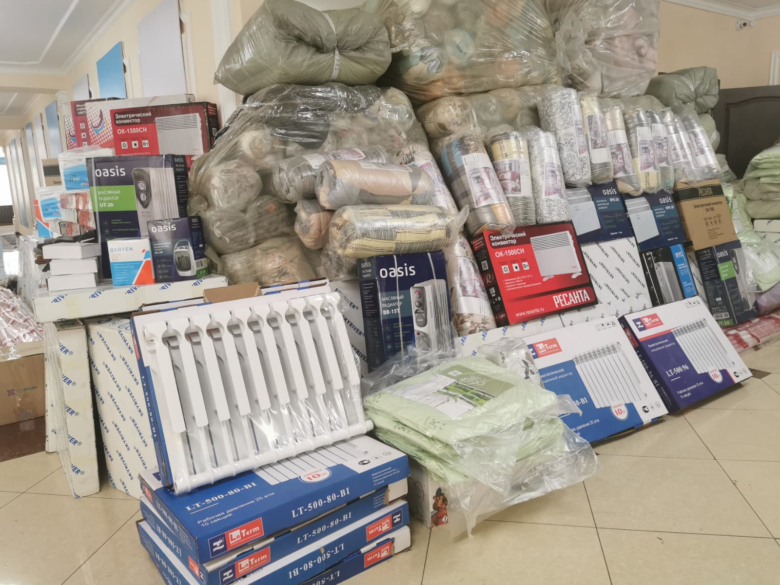 Аманаттықтар Екібастұздың тұрғындарына гуманитарлық көмек жөнелтіп жатыр