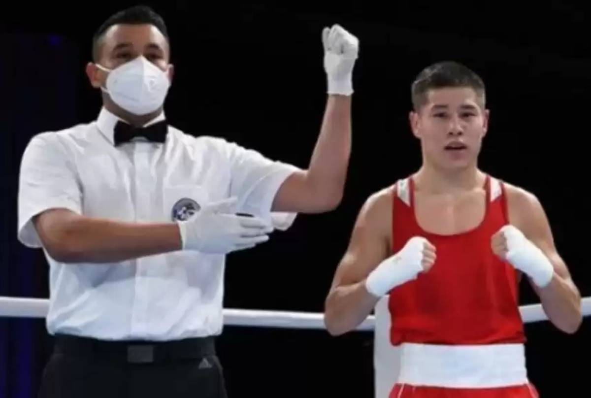 «Странджа-2023» турнирінде бірінші раундта ұтылып жатқан қазақстандық боксшы жеңісті жұлып алды