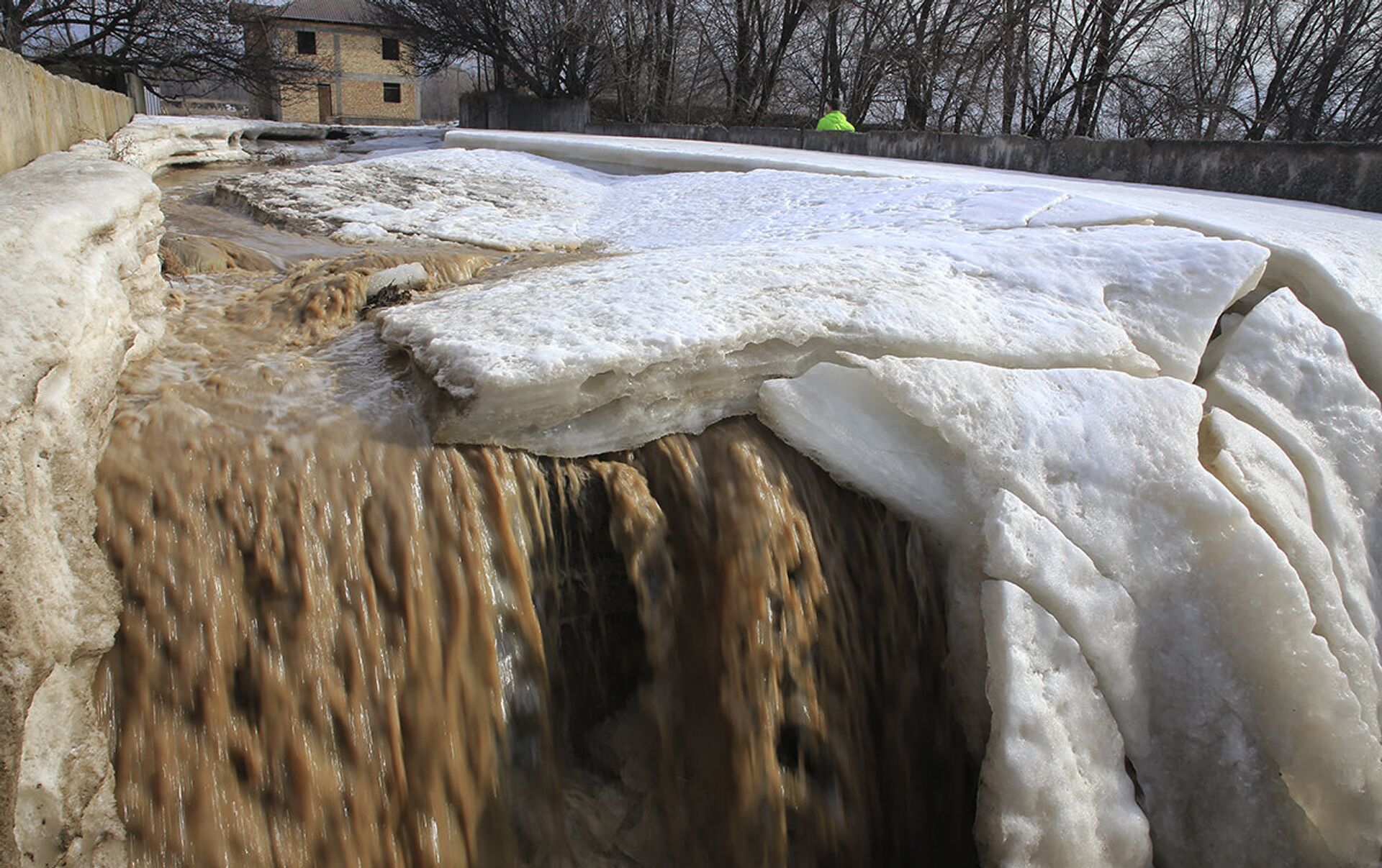 Алматылық ТЖД қала тұрғындары мен қонақтарына ескерту жасады
