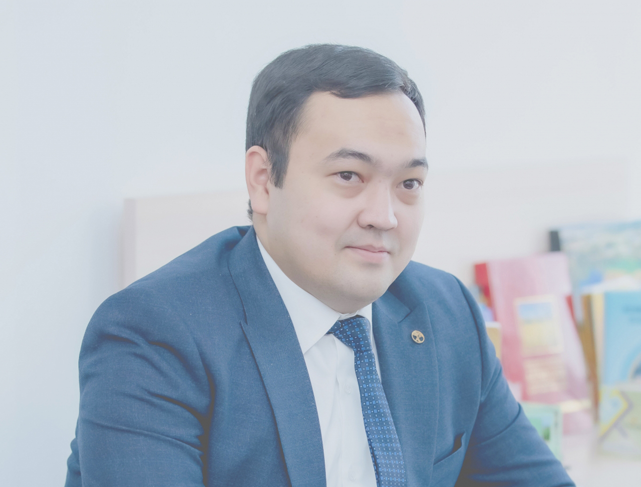 Билік пен халықтың арасында саяси коммуникация қалыптасты – Дулат Өтеғали