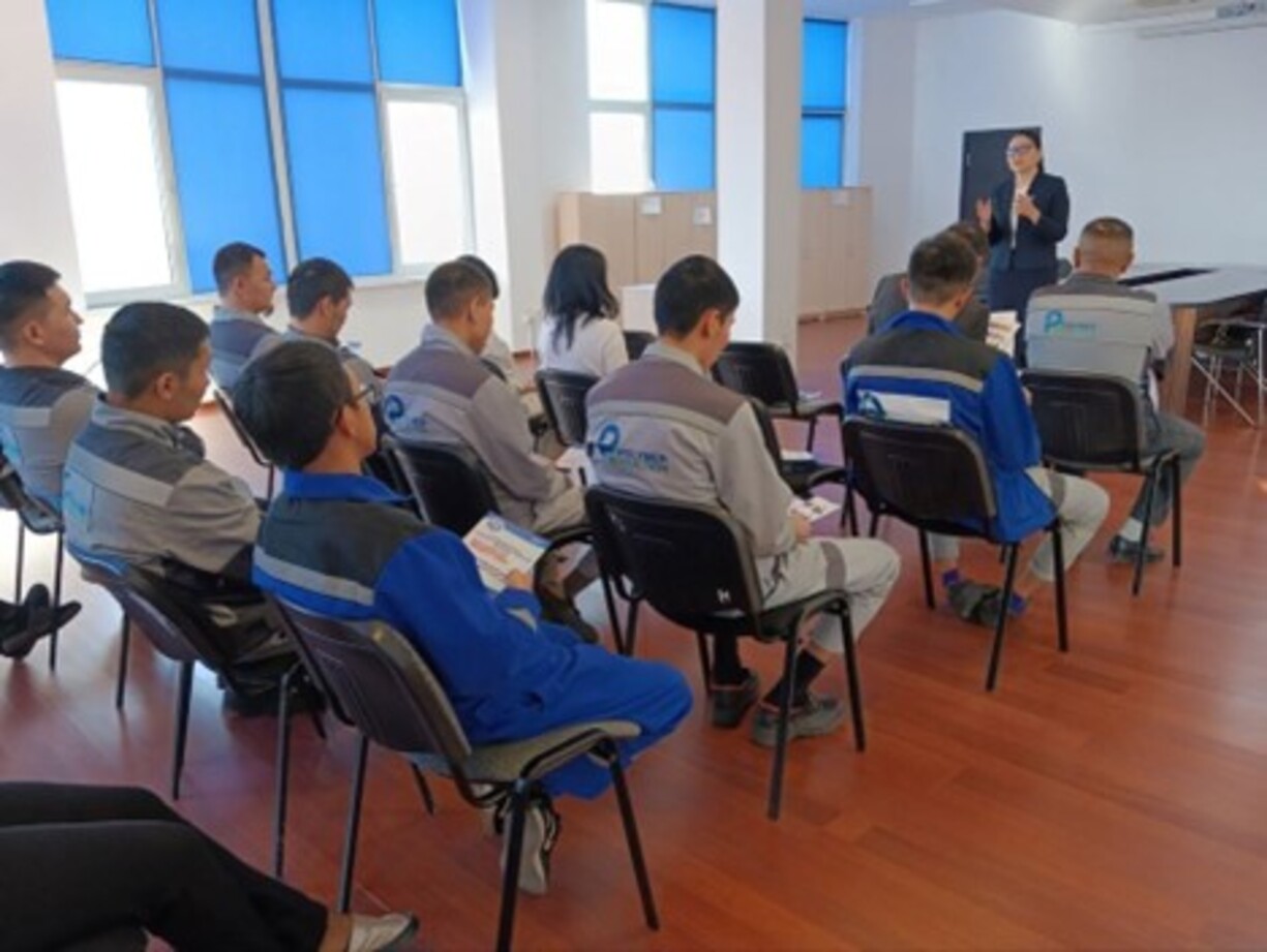 ЖСДП: жаңа еңбек кодексі керек