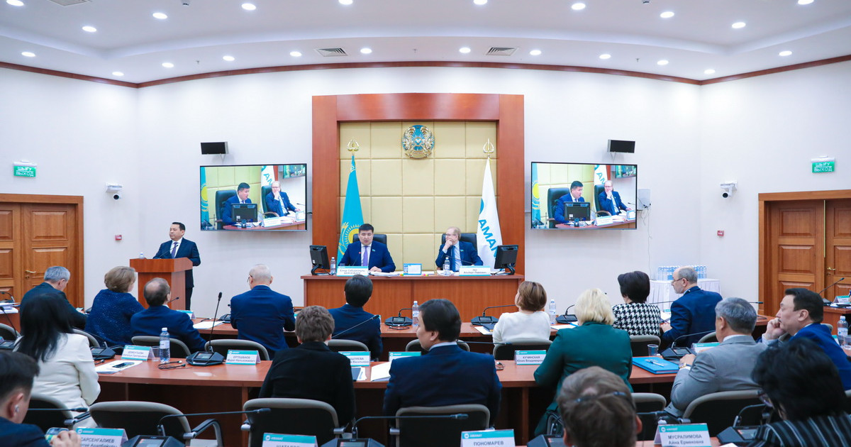 «Жайлы мектеп» ұлттық жобасын іске асыруға отандық өндірушілерді тарту мәселесі талқыланды