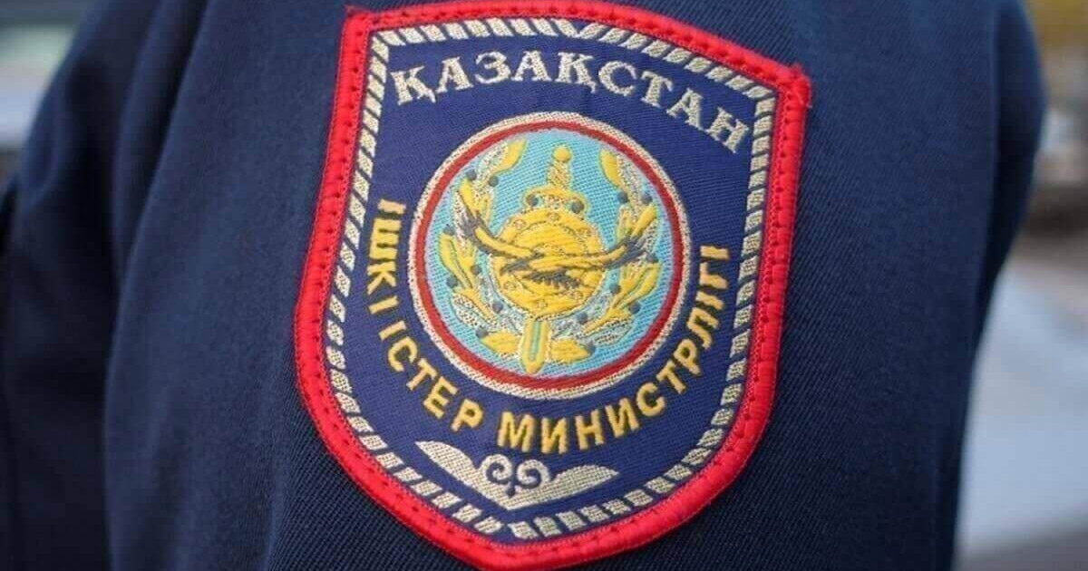 Шымкентте полицей 2 адамды көлікпен қағып кетті