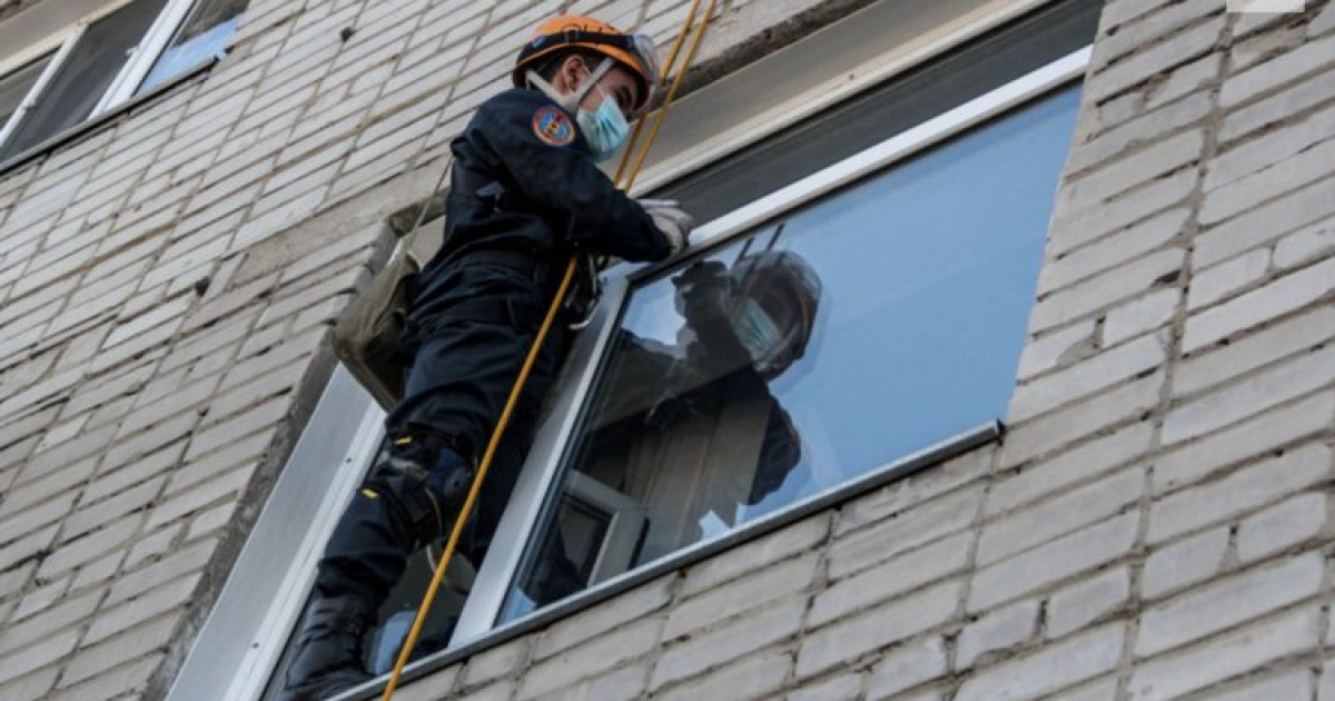 Павлодарда тұрғын үйлердің бірінен әйел адамның мәйіті табылды