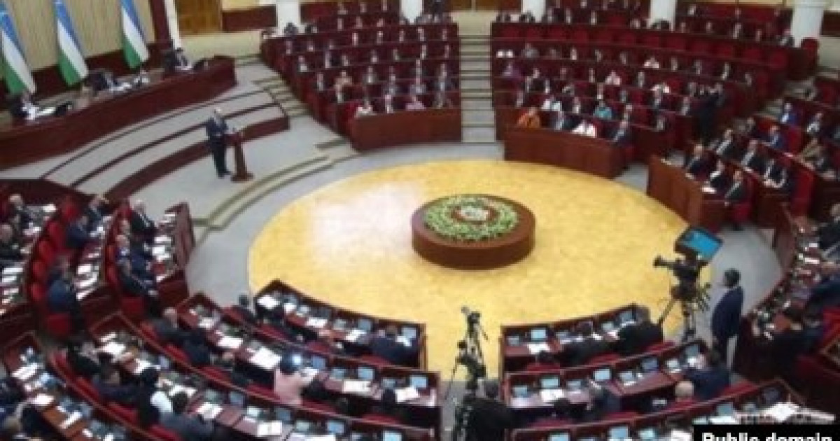 Өзбекстанда депутаттар  санын қысқартып жатыр