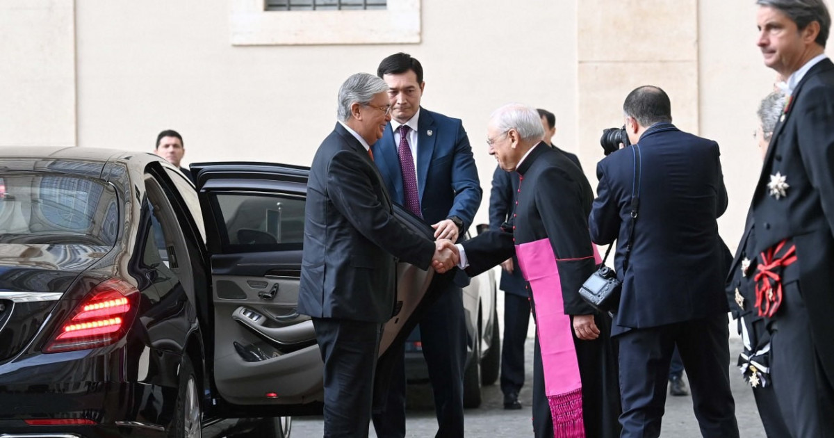 Президент Рим Папасы Францискпен кездесу үшін Ватиканға барды