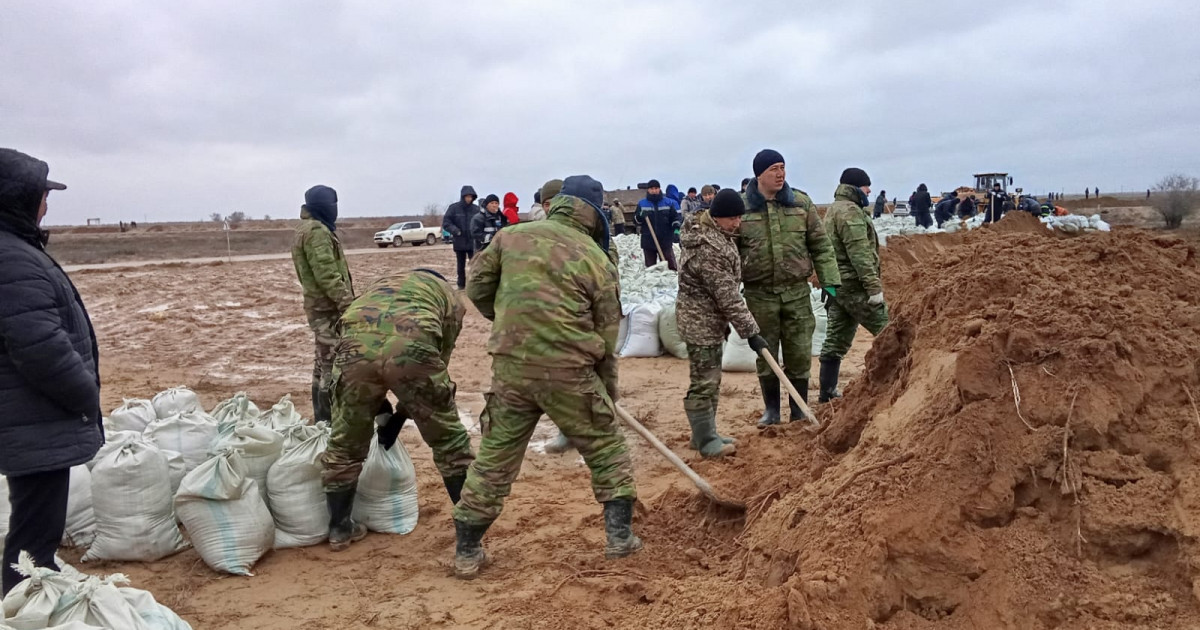 Атырауда Қызылқоға ауданында тасқынға байланысты ахуал күрделеніп бара жатыр