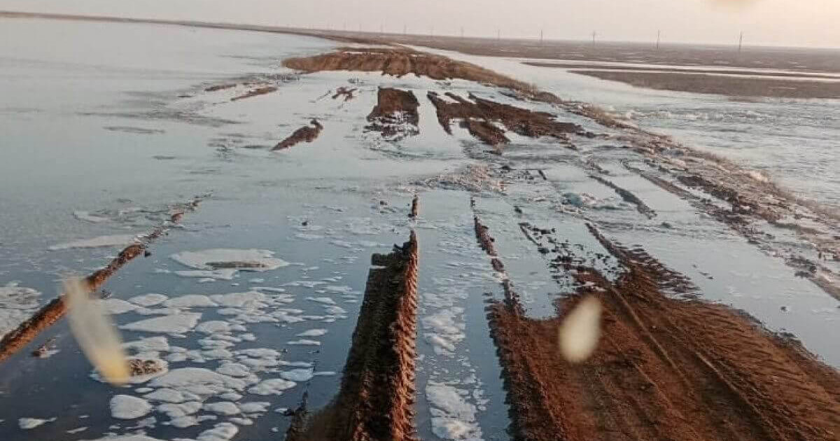 Су тасқыны: екі облыста жолдар жабылды