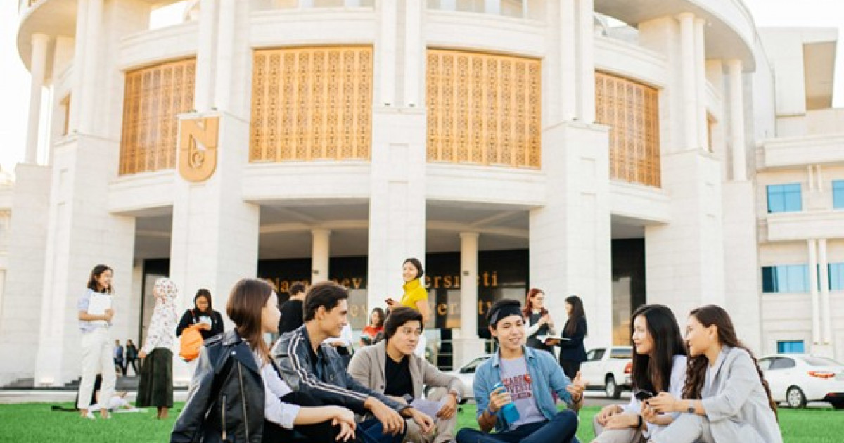 Бұл 12 университет миллиардерлерді дайындайды