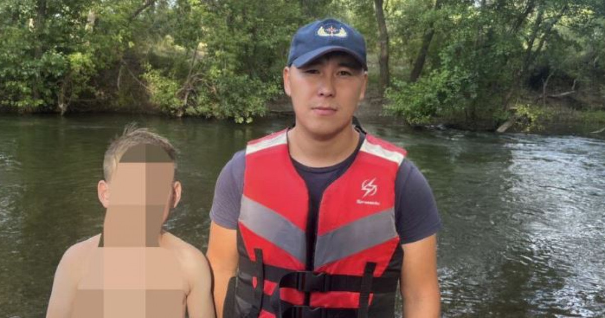 Құтқарушылар суға батып бара жатқан 12 жастағы баланы құтқарды