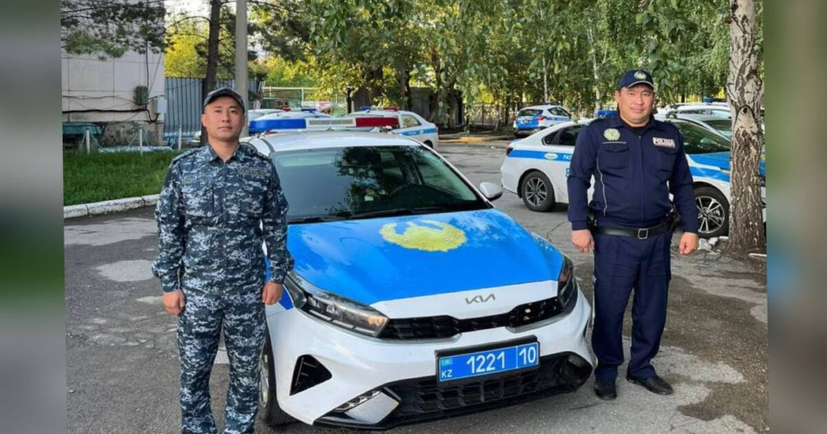 Қостанайда жолда толғатқан әйелді полицейлер перзентханаға жедел жеткізді