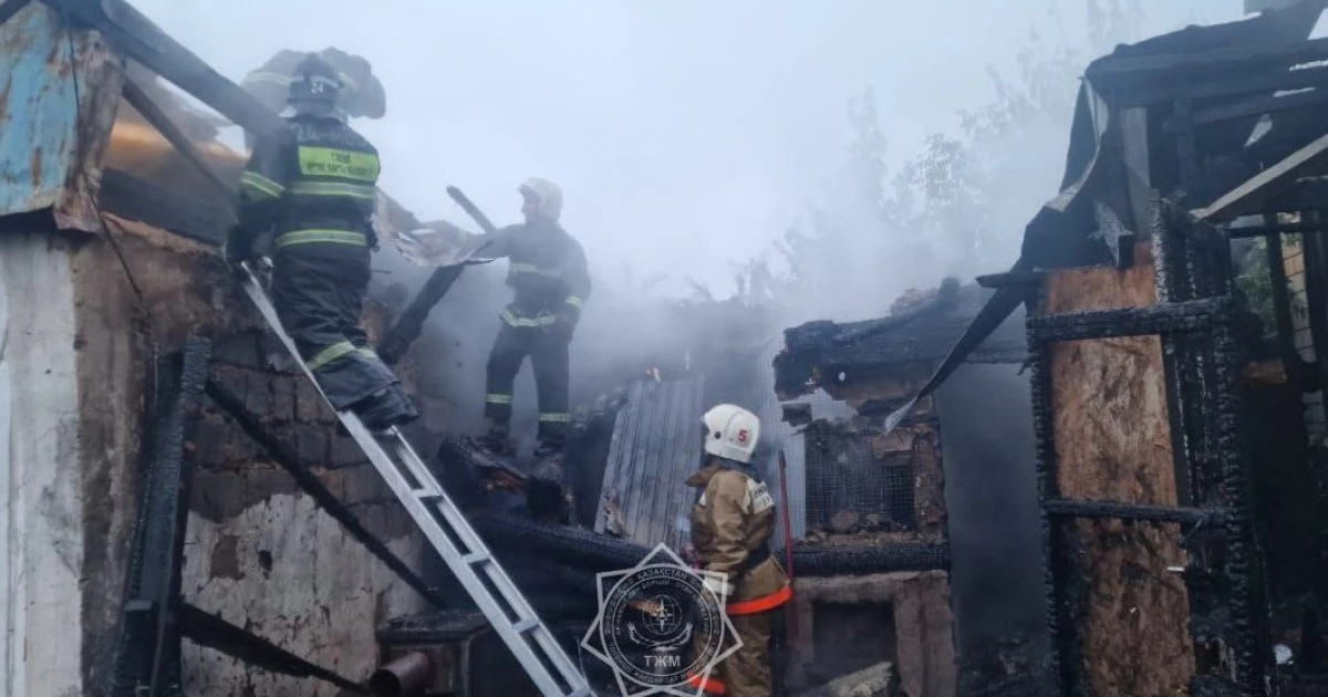 Астанада өрт сөндірушілер алапат жалынды ауыздықтады