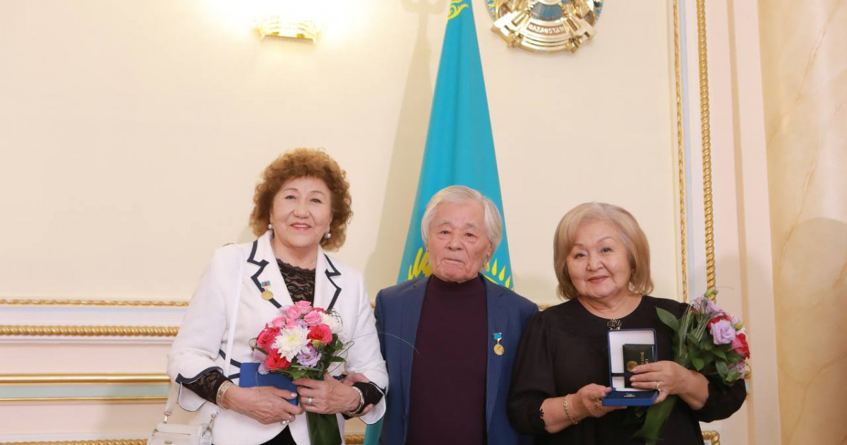 Алматыда көрнекті мәдениет және өнер қайраткерлері марапатталды