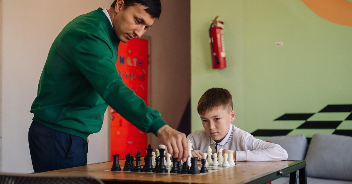 Дубайдағы ұсыныстан бас тартып, ауыл мектебін сақтап қалған ұстаз