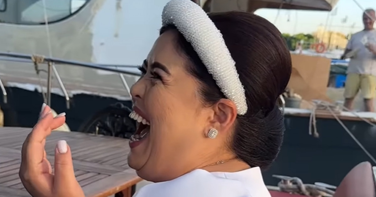 Екі аяғым екі жаққа кетіп құладым: Дариға Бадықова түсірілім кезіндегі қызықты оқиғасын әңгімеледі