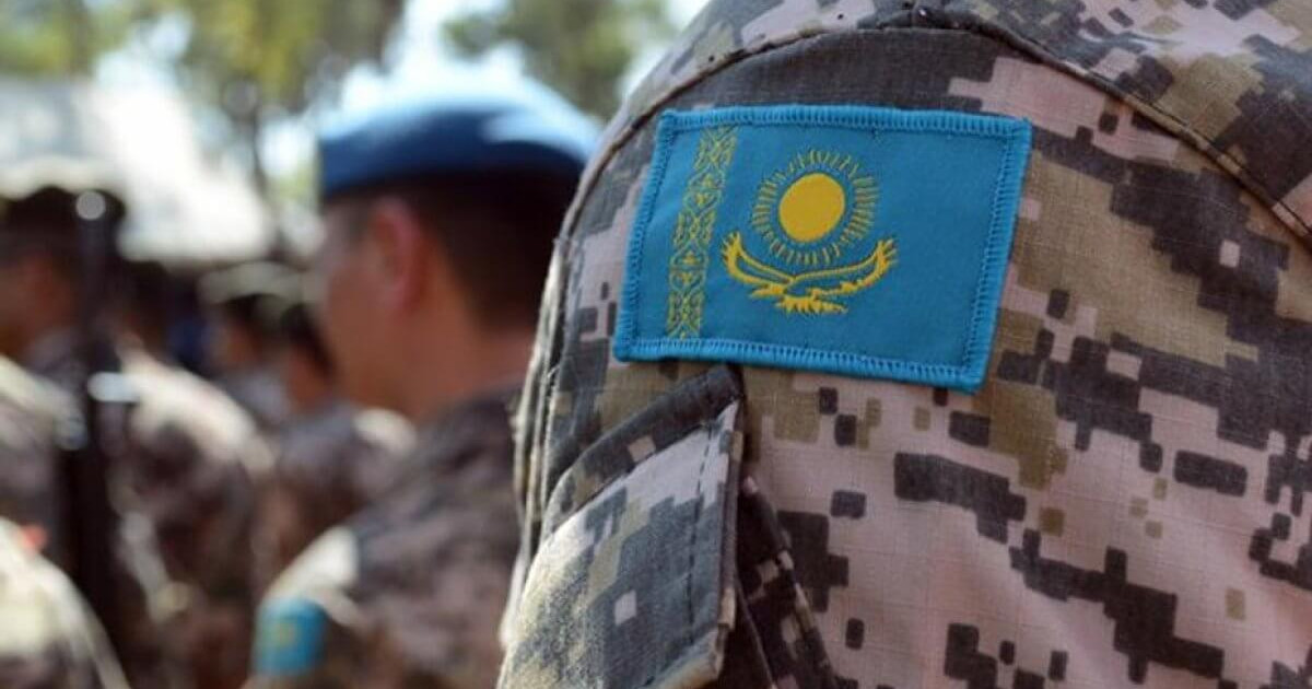 Қазақстанда әскердегі офицерлер мен сержанттардың айлығы өседі