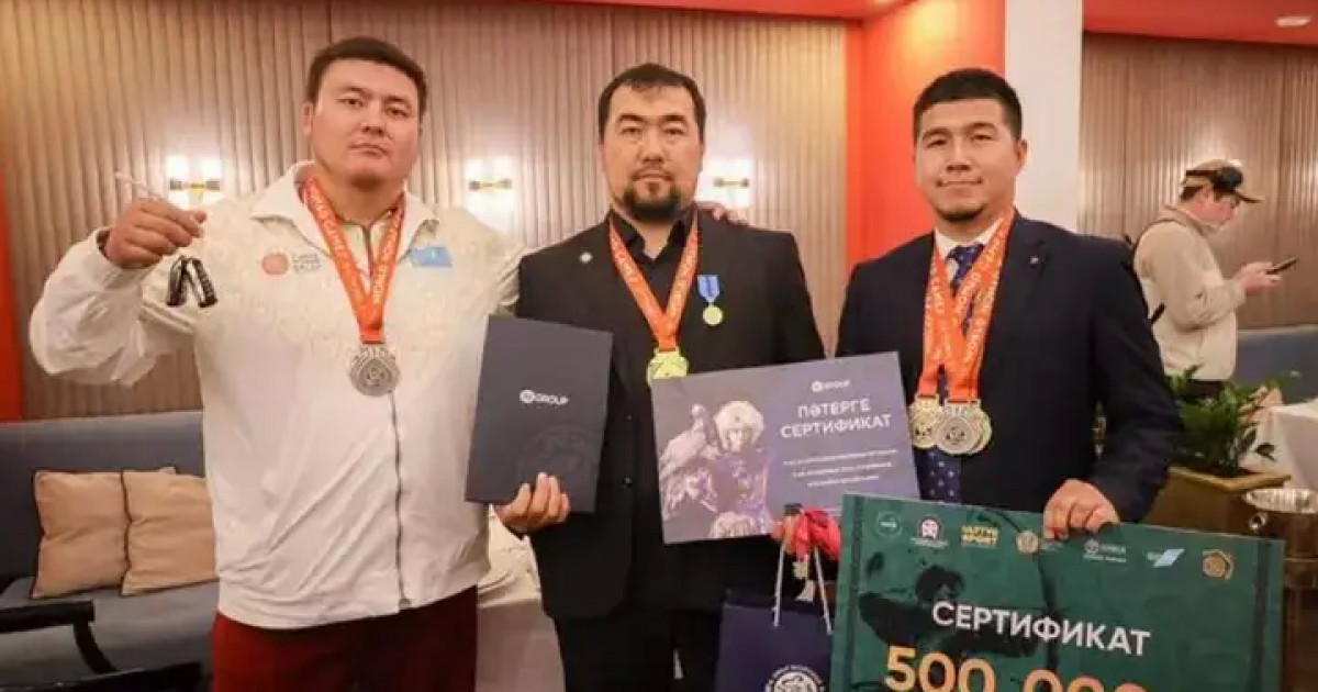 Көшпенділер ойындарында садақ атудан топ жарған спортшыларға пәтер, көлік және сыйақы берілді