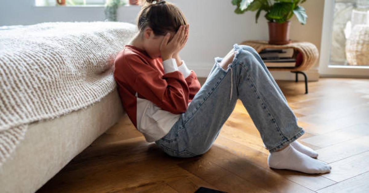 СҚО-да сабақты дұрыс орындамағаны үшін анасы пышақтап тастаған қыз үйіне оралды