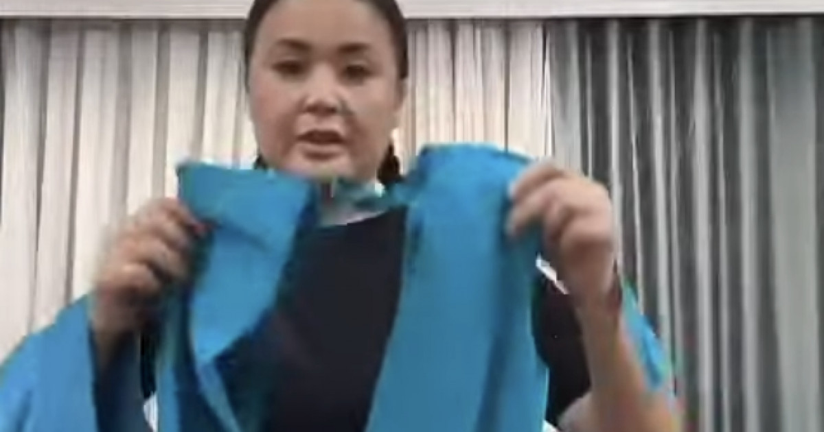 Тұрсынбек Қабатовтың әйелі әлеуметтік желіде бұрын киген киімдерін сатылымға шығарды