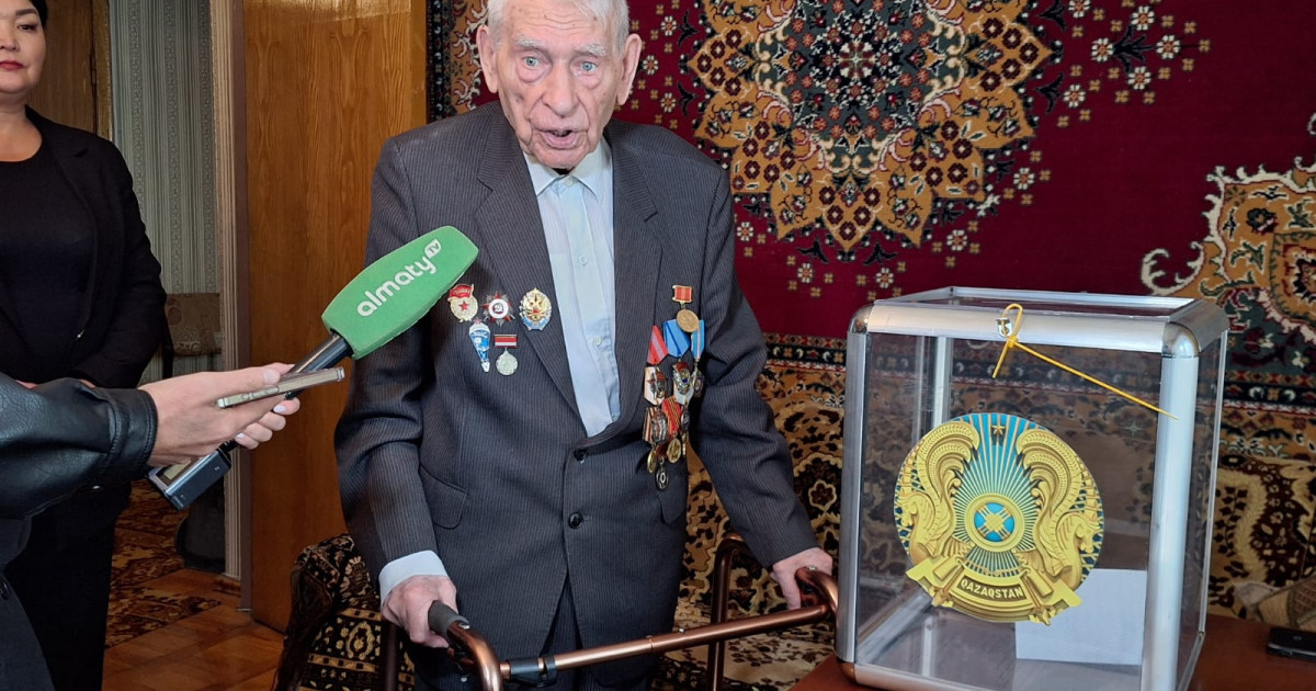 Ұлы Отан соғысының ардагері Алматыда өткен референдумға үн қосты