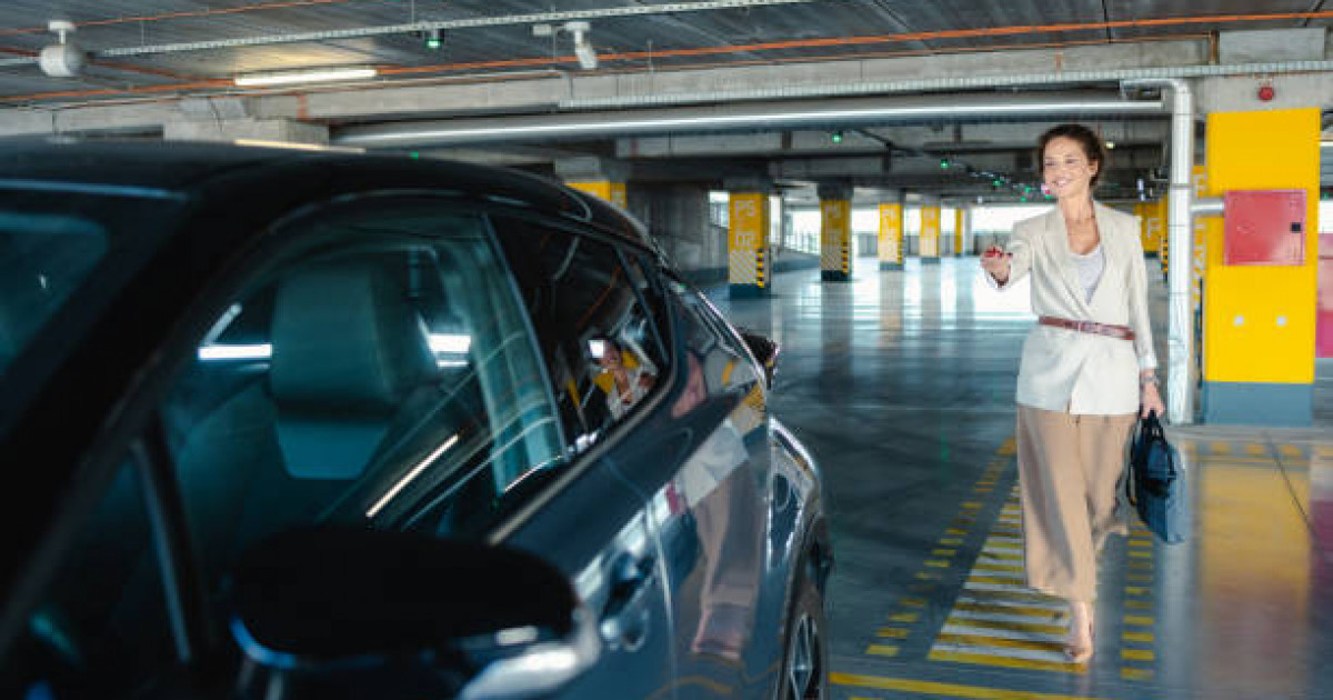 Ақылы автотұрақты тегін пайдалана алатын кімдер?