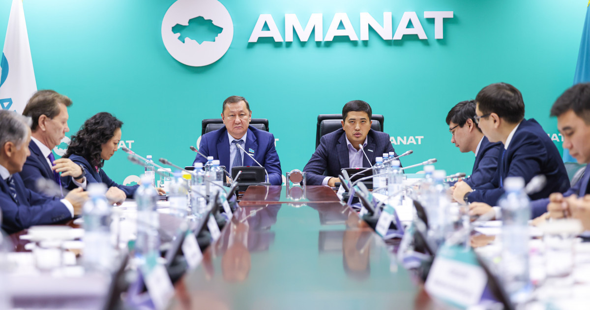 «AMANAT»: Көктемгі су тасқынынан кейінгі қалпына келтіру жұмысының алдын ала қорытындысын талқылады