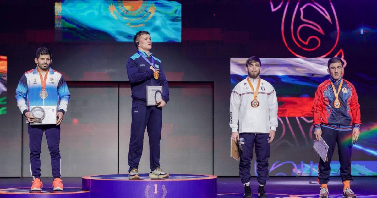 Балуандар әлем чемпионатында бір алтын, екі қола медаль жеңіп алды