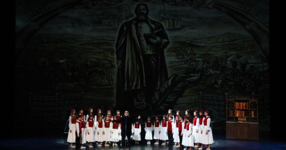 «Астана Опера» театрында «Толық адам. Ой толғау. Хакім Абай» монооперасның премьерасы өтті