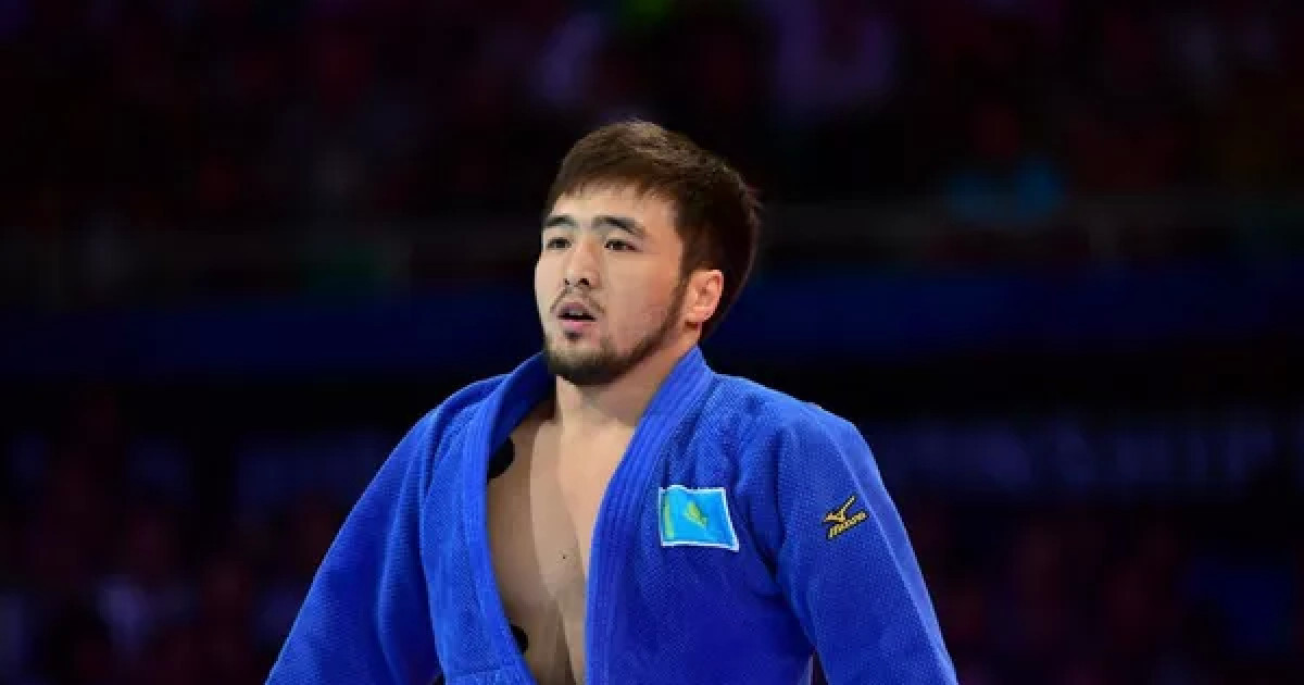 Елдос Сметов алғашқы бапкерімен белдесіп, жеңіліп қалды (Видео)