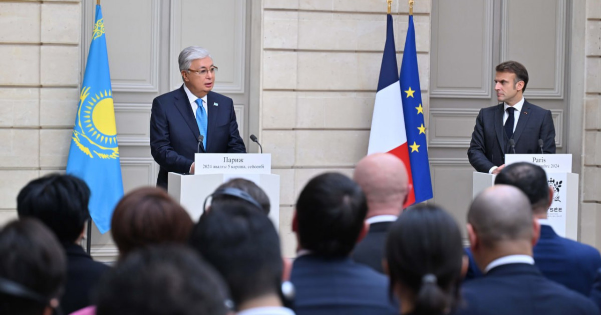 Қасым-Жомарт Тоқаев пен Эмманюэль Макрон бірлескен мәлімдеме жасады