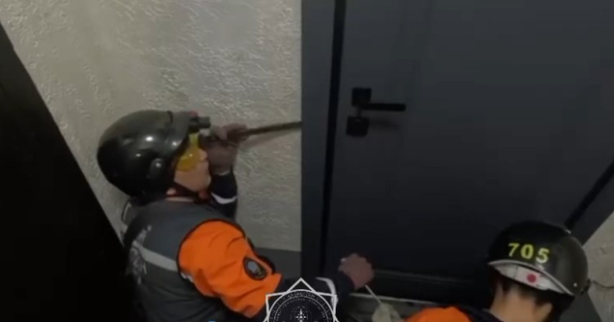 Құтқарушылар қараусыз қалған балаларға көмекке келді