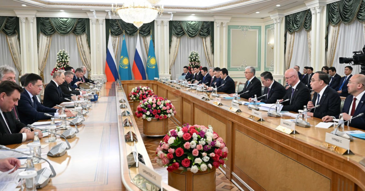 Мемлекет басшысы Ресей Президентімен кеңейтілген құрамда келіссөз жүргізді