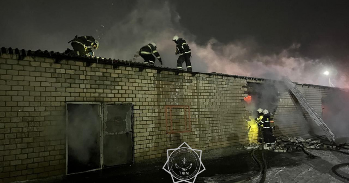 Павлодарда дүкеннен шыққан өрт 6 сағат бойы сөндірілді