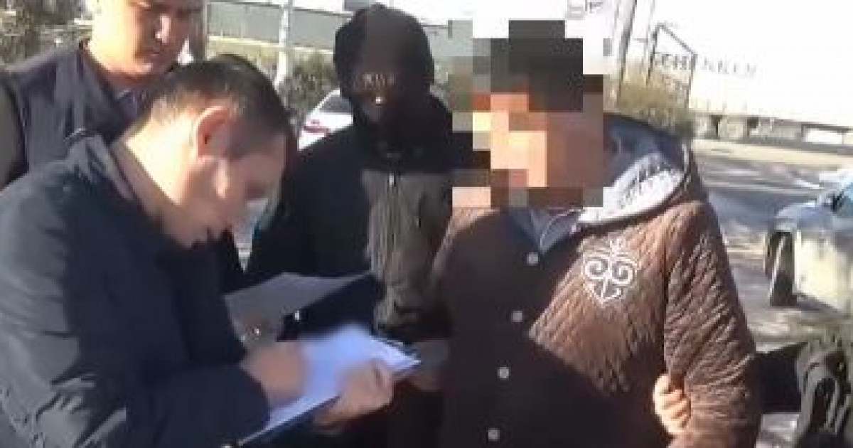 1 миллион теңге бопсалаған танымал блогер ұсталды