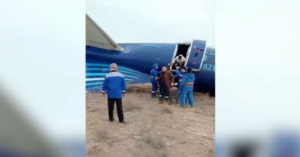 Ақтау маңындағы ұшақ апаты: 12 адам ауруханаға жеткізілді