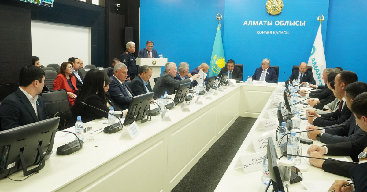 Алматы облысында аманаттық депутаттар халықты алаңдатқан мәселелерді көтерді