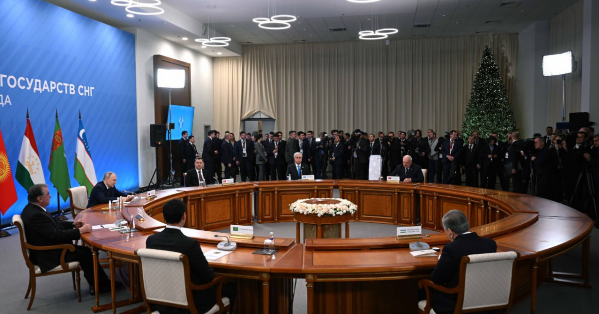 Мемлекет басшысы ТМД-ға мүше мемлекеттер басшыларының бейресми кездесуіне қатысты