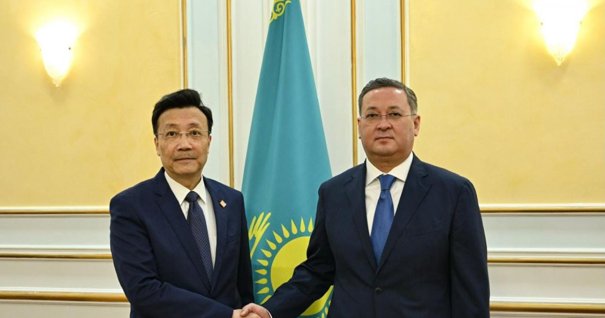 Мұрат Нұртілеу Қазақстандағы Қытай елшісін қабылдады
