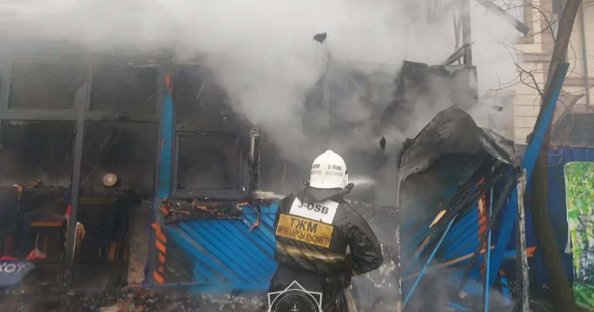 Шымкентте екі қабатты мейрамханадан өрт шықты