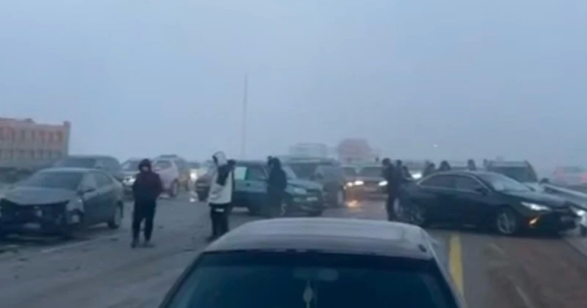 Алматы-Өскемен тасжолында 18 көлік соқтығысып, ірі жол апаты болды (видео)